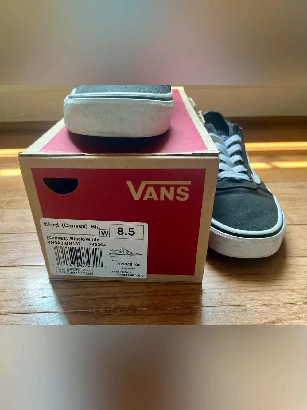 Women’s Vans Ward (Canvas) Sneakers